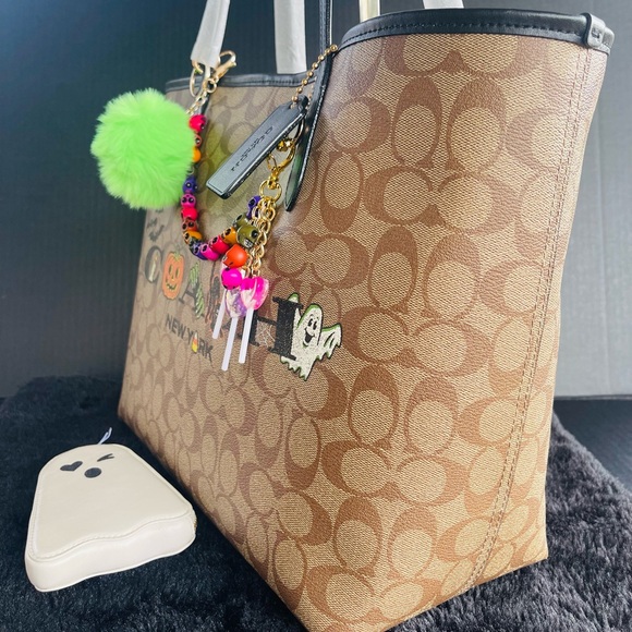 ❤️SOLD❤️Coach Halloween 2022 Tote Set. Limited Edition❤️ - Picture 7 of 16